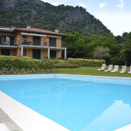 Family Fun Apartment Mezzegra Luaran gambar